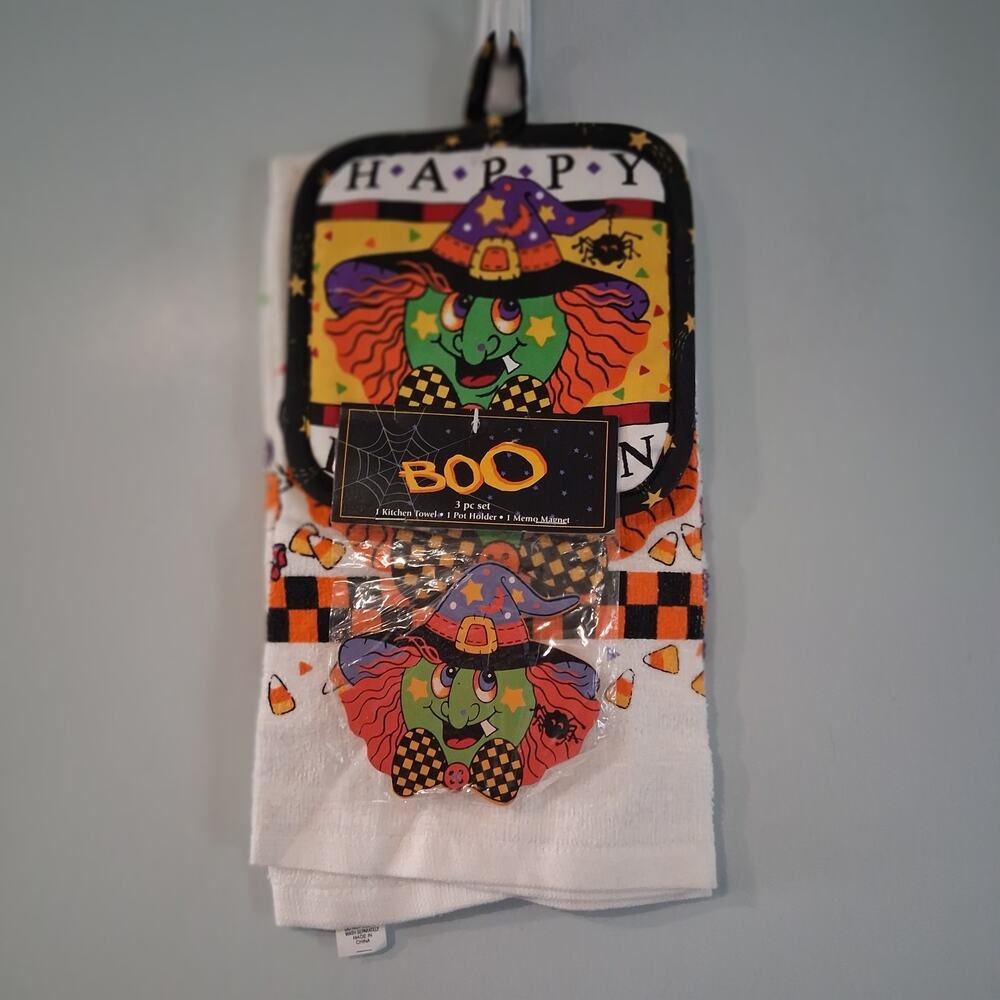 B&D new old stock vintage Halloween Witch kitchen towel potholder magnet set